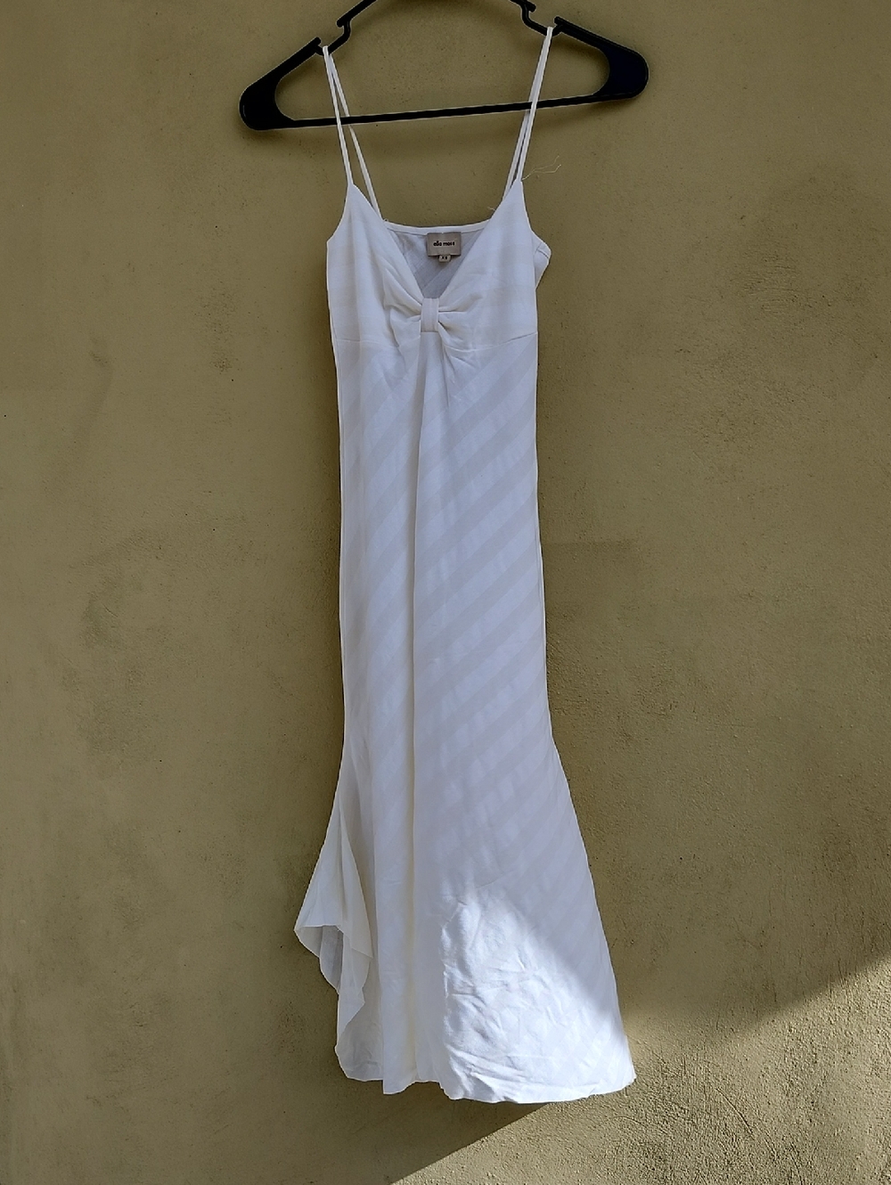 Ella Moss White And Cream Slip Dress with Front Twist Detail - Picture 2 of 11